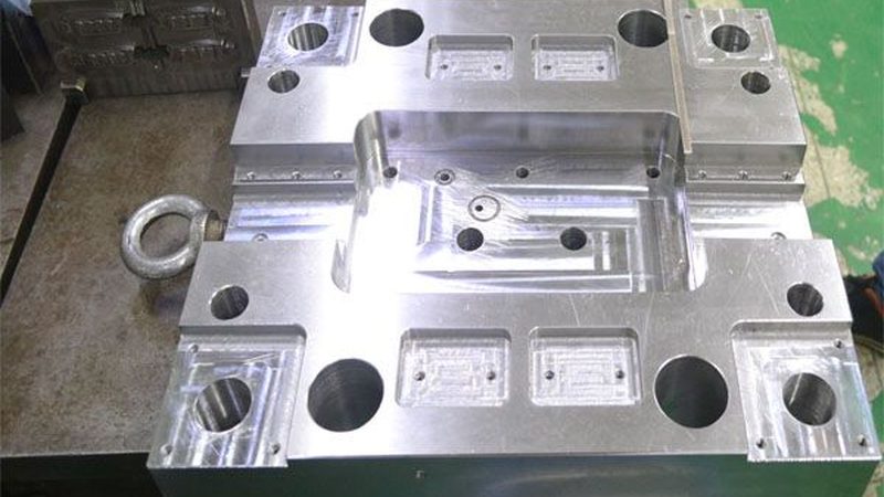 吸塑模具批发价格表背后的考量因素**