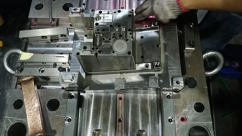上海吹塑模具厂家报价：揭秘影响价格的关键因素**